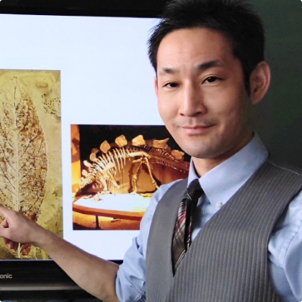 成田敦史学芸員
